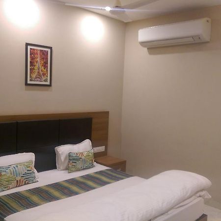 The Premier Hotel Kota  Exterior photo